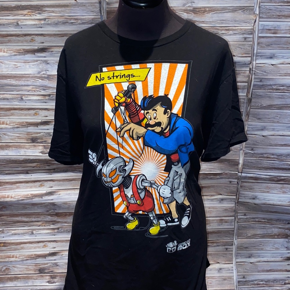 Comic Con T- shirt-  Jan 22-20